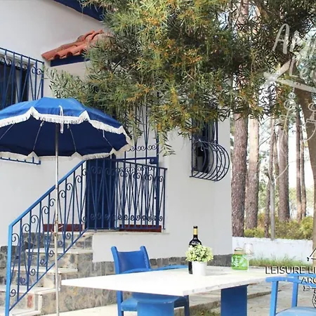 Ferienhaus Charming House In Aroeira With Private Pool